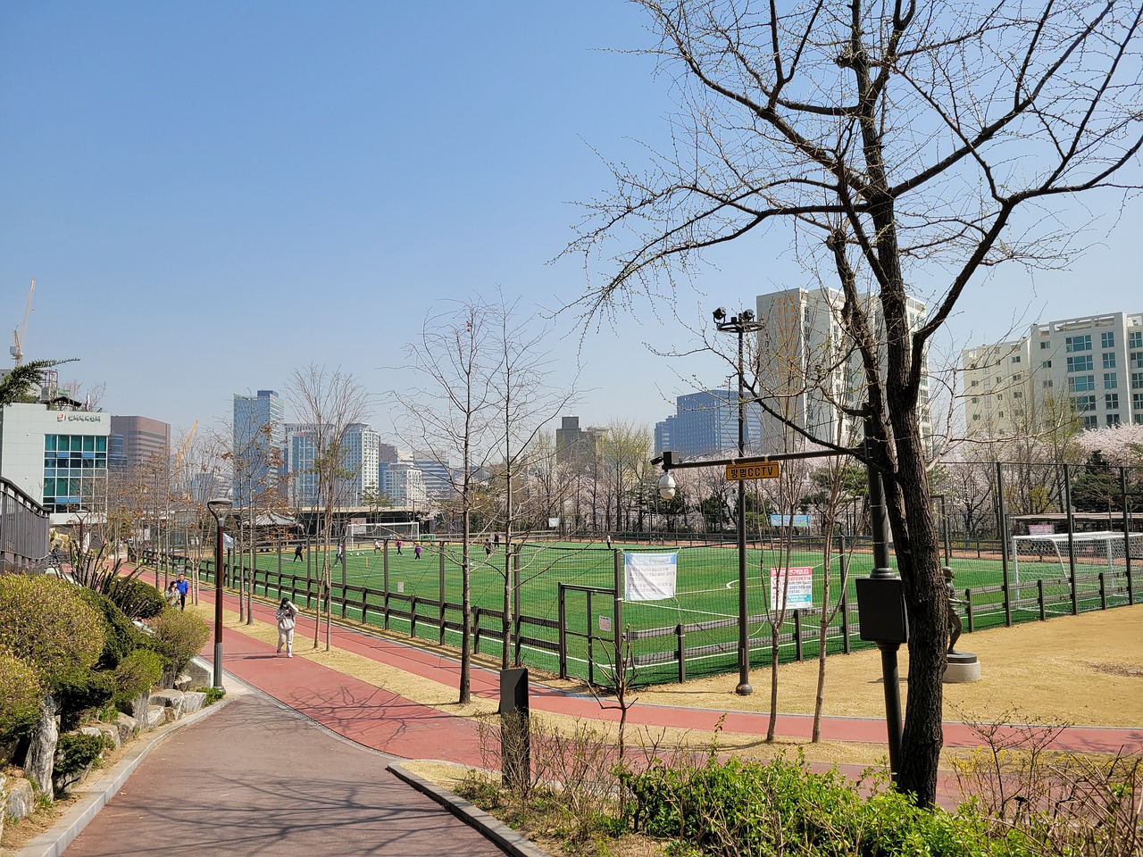 样存在明显 样存在明显